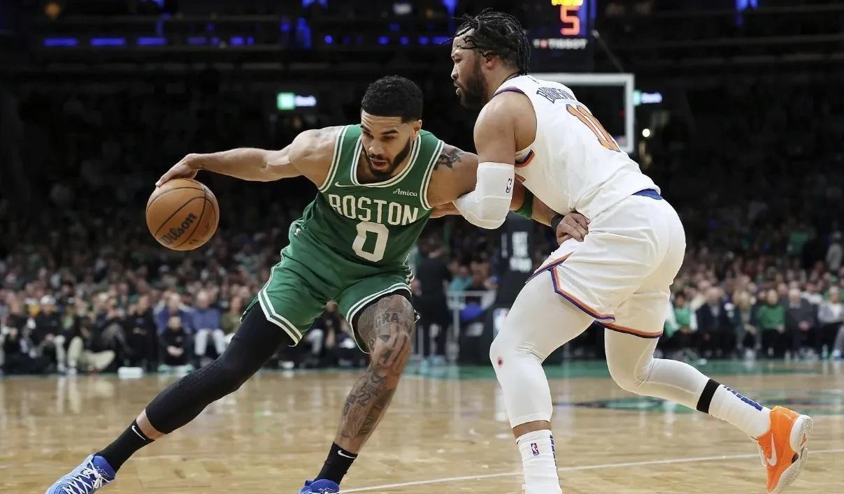 星空体育-塔图姆关键节点绝杀，加拿大队带队取胜！的简单介绍